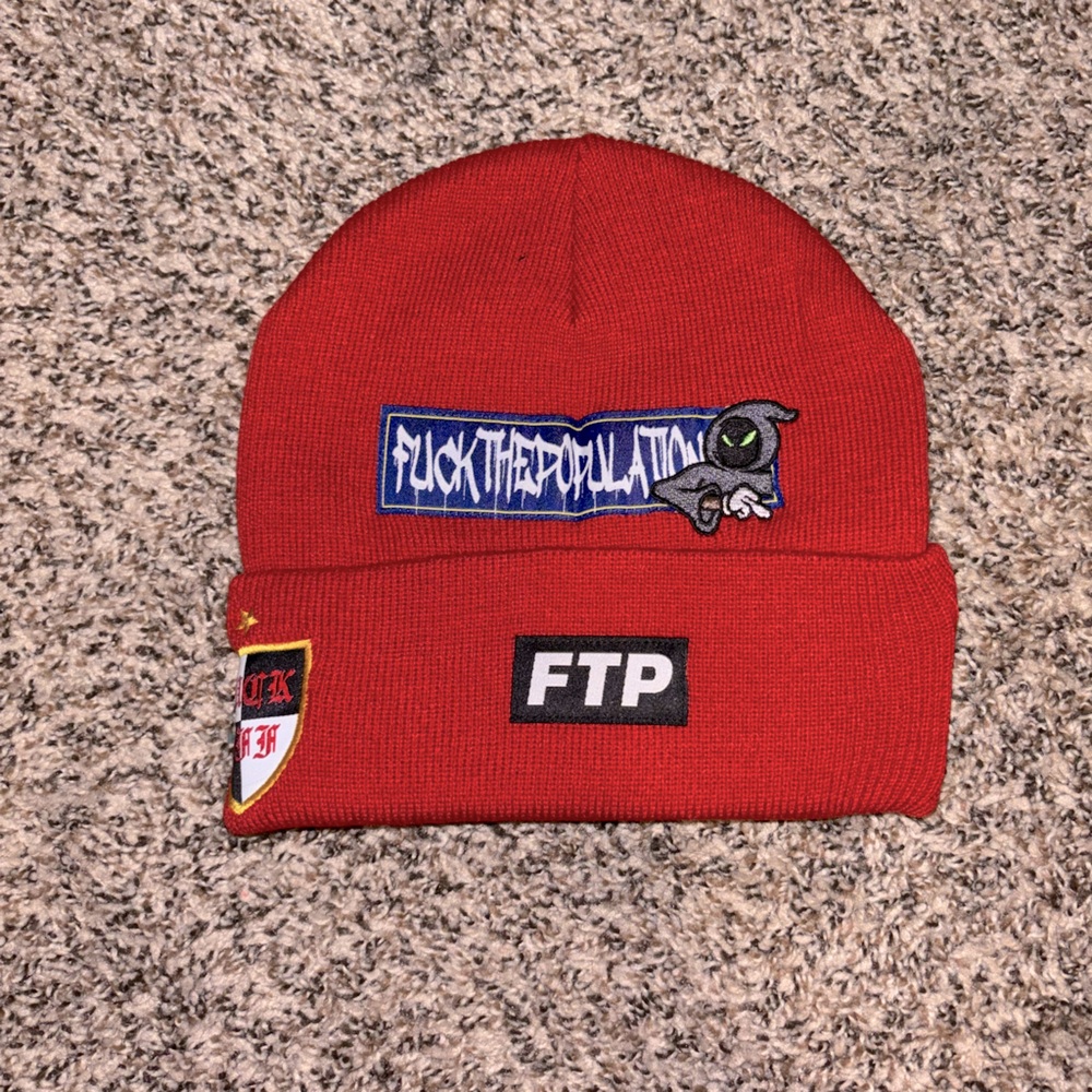 FTP ‘Club Logo’ beanie in Red NWT (SS25)